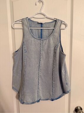 Washed Light Blue Scoop Neck Tank Top - Women's Sleeveless Tee